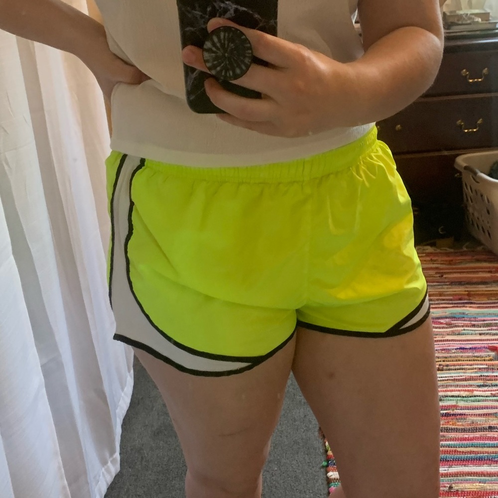 Neon yellow athletic shorts Large⭐️